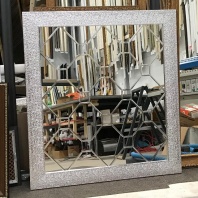 Зеркало №030 .......... 100 x 100 см
